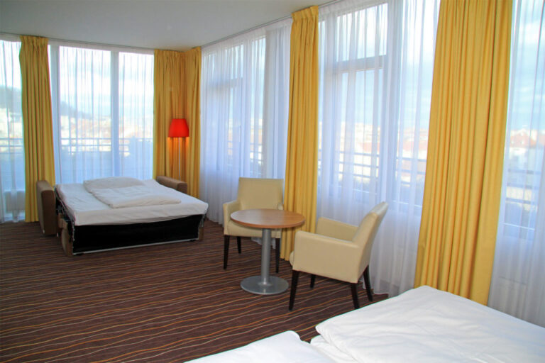 Akcent_Hotel_Room_Triple_Sofabed_3-1024x683